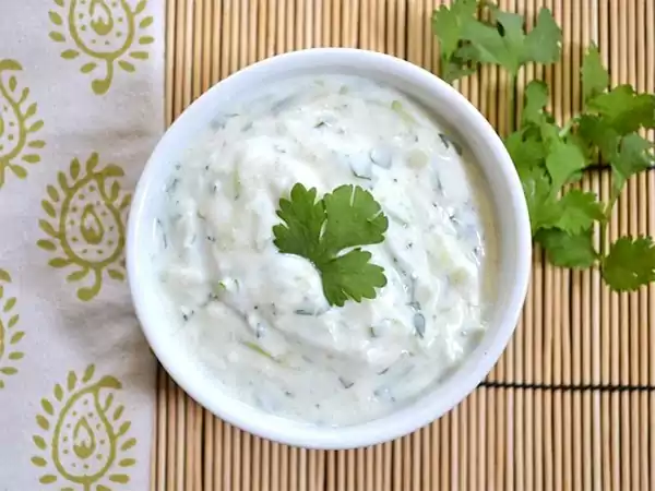 Cucumber raita